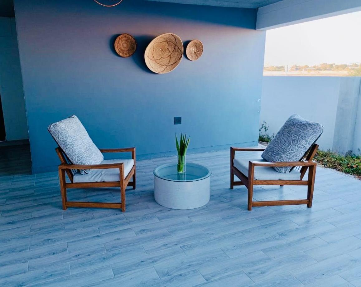Отель Northern Oasis Oshakati Экстерьер фото